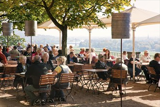 Lingnerschloss catering on the outdoor terraces