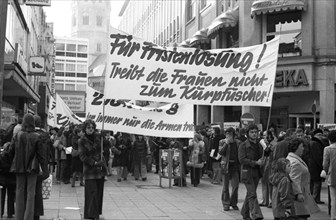 Several hundred woman and a few men turned out in Bonn on 15.2.1975 against § 218 and in favour of