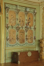 Chinese room with chest and tapestry, embroidery, interior view, castle, Lichtenwalde, Niederwiesa,