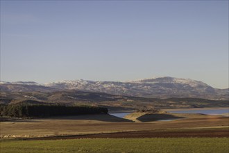 Landschaft in der Tuerkei auf dem Weg nach Pazarcik, 21.02.2023