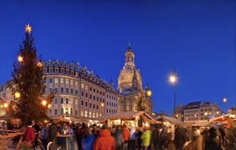 Christmas market on the Neumarkt at the Church of Our Lady in Dresden