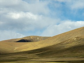 Mountain landscape in the highlands of Tibet, China, Asia