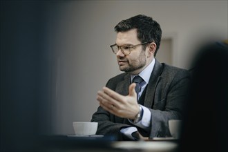 Marco Buschmann (FDP), Bundesminister der Justiz, aufgenommen im Rahmen eines Interview fue NBR in