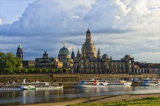 DEU Saxony Dresden Dresden Old Town Silhouette