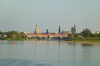 DEU Saxony Dresden Dresden Silhouette