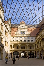 Residential palace small courtyard