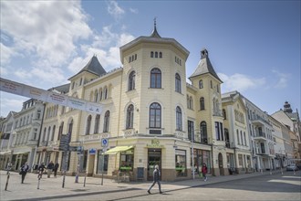 Corner house, Arsenalstraße, Mecklenburgstraße, Old Town, Schwerin, Mecklenburg-Vorpommern,