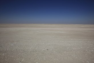 Scene on the desert road from Salalah to Nizwa, 1000 kilometres through the empty quarter, ar-Rub