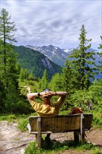 Mountaineers on the Zirbenweg, on the Graukogel, Bad Gastein, Gastein Valley, Salzburger Land,