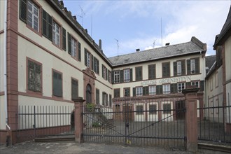 Courtyard of Ritter von Groenesteyn Castle, Rüdesheim, Rheingau, Taunus, Hesse, Upper, Middle Rhine