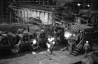 Steel production at the Hoesch AG steelworks in the Westfalenhuette on 4.12.1974 at the blast