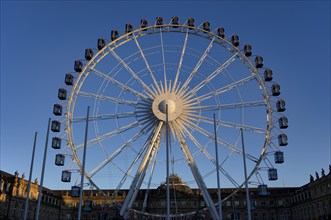 Ferris wheel, Christmas market, Court of Honour, New Palace, Schlossplatz, Stuttgart,