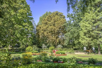 Friedrichsfelde Central Cemetery, Gudrunstraße, Lichtenberg, Berlin, Germany, Europe