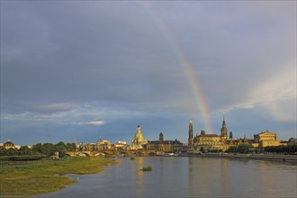 DEU Saxony Dresden Dresden Silhouette