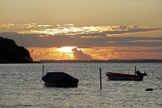 Sunset over the Baltic Sea, boats, Habernis, Steinberg, Schleswig-Holstein, Germany, Europe