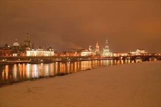 DEU Saxony Dresden Dresden Silhouette