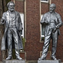 Statues of Karl Marx and Vladimir Ilyich Lenin in front of the Central Committee of the MLPD,