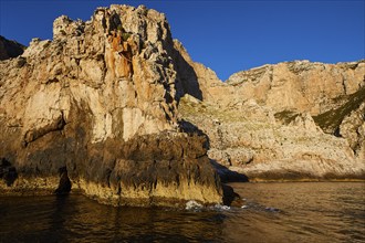 Evening light, Boat tour, View from the sea, Bizarre rock formations, Rugged mountains, Marettimo,