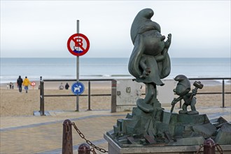 Smurf, Smurfs, Smurfette, statue, beach promenade, beach, Westende, Middelkerke, Belgium, Europe