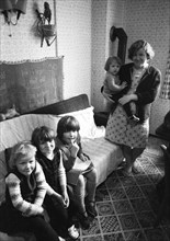 Children, large families and single parents in a homeless shelter on 28.6.1971 in Hilden, Germany,