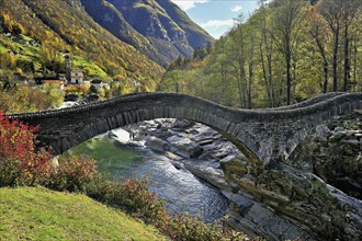 Old Roman bridge Ponte dei Salti over Verzasca, Lavertezzo, Verzasca Valley, Valle Verzasca, Canton