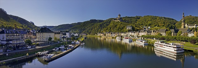 Town view of Cochem on the Moselle, panorama, Rhineland-Palatinate, Germany, Europe