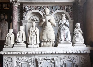 Monument dated 1615 in chalkstone showing the family of Richard Goddard, Church of Saint Michael,