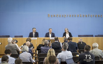 Presentation of the government draft for the 2025 federal budget at the Federal Press Conference by