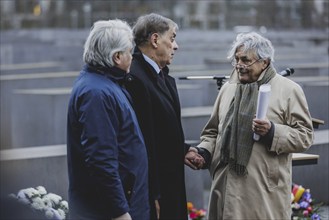 (R-L) Christian Pfeil, contemporary witness and Holocaust survivor, Romani Rose, Chairman of the