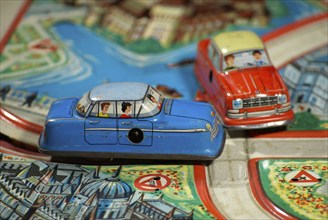 Road traffic, automobile, collision at intersection, shown with model cars made of tin, Hamburg,