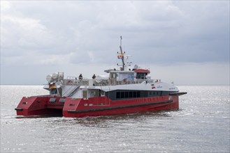 Adler Rüm Hart, catamaran on the North Sea, ferry between Föhr and Amrum, North Sea island, North