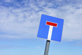 Traffic sign, dead end, sky