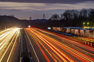 Evening traffic on the A2 motorway at the Recklinghausen junction heading west, in the background