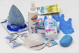 Hygiene articles to protect against infection by viruses, bacteria, disinfectants, wipes, rubber