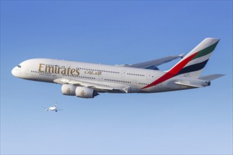 An Emirates Airbus A380-800 aircraft with the registration number A6-EEJ at Munich Airport,