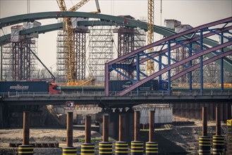 New construction of the Karl Lehr Bridge in the port of Duisburg-Ruhrort, over the Ruhr and the