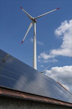 Wind farm north of Lichtenau, East Westphalia-Lippe, solar power plant on an agricultural building,