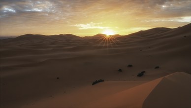 Sunrise in the desert, dunes, Erg Chebbi, Sahara, Merzouga, Morocco, Africa