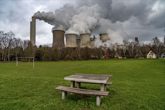 Lignite-fired power station, RWE Power AG Niederaußem power station, Auenheim district, directly at