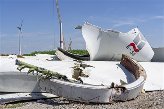 Repowering, dismantled Enercon E-58 wind turbine in a wind farm near Issum, 9 older wind turbines