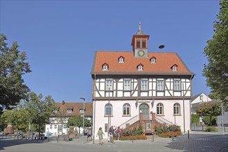 Old town hall, historic half-timbered house built in 1498, market square, Bad Vilbel, Wetterau,