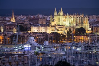 Panorama of Palma de Majorca, Bay of Palma, with the marina and the Cathedral of St Mary, Balearic