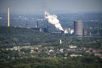 View from the Haniel spoil tip over the green Ruhr landscape to the south-east, over the