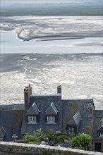 Monastery island Le Mont Saint Michel, low tide in the Wadden Sea, Le Mont Saint Michel, Normandy,