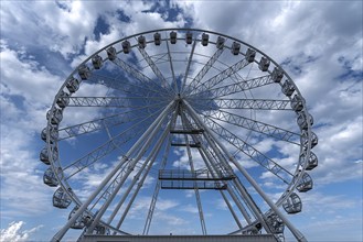 Ferris wheel on the promenade of Kühlungsborn, cloudy sky, Mecklenburg-Vorpommern, Germany, Europe