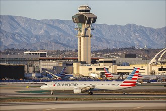 An American Airlines Airbus A321 aircraft with the registration number N157UW at Los Angeles