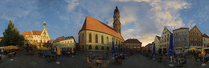 360° panoramic view over the lively market square at dusk with the Basilica of St Martin, Amberg,