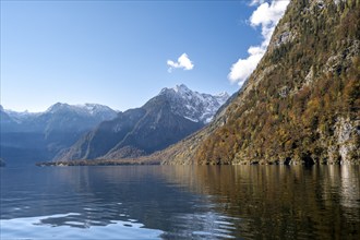 Königssee with Watzmann massif, autumnal mountain landscape reflected in the lake, Berchtesgaden