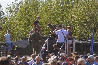 The Oberlausitz military training area opened its Tor tor to thousands of visitors for the Open Day