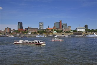 Europe, Germany, Hanseatic City of Hamburg, St. Pauli, Landungsbrücken, Elbe, view over the Elbe to